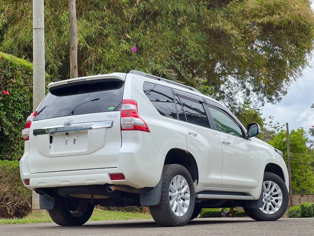 2015 Toyota Land Cruiser Prado (TZG) SUV