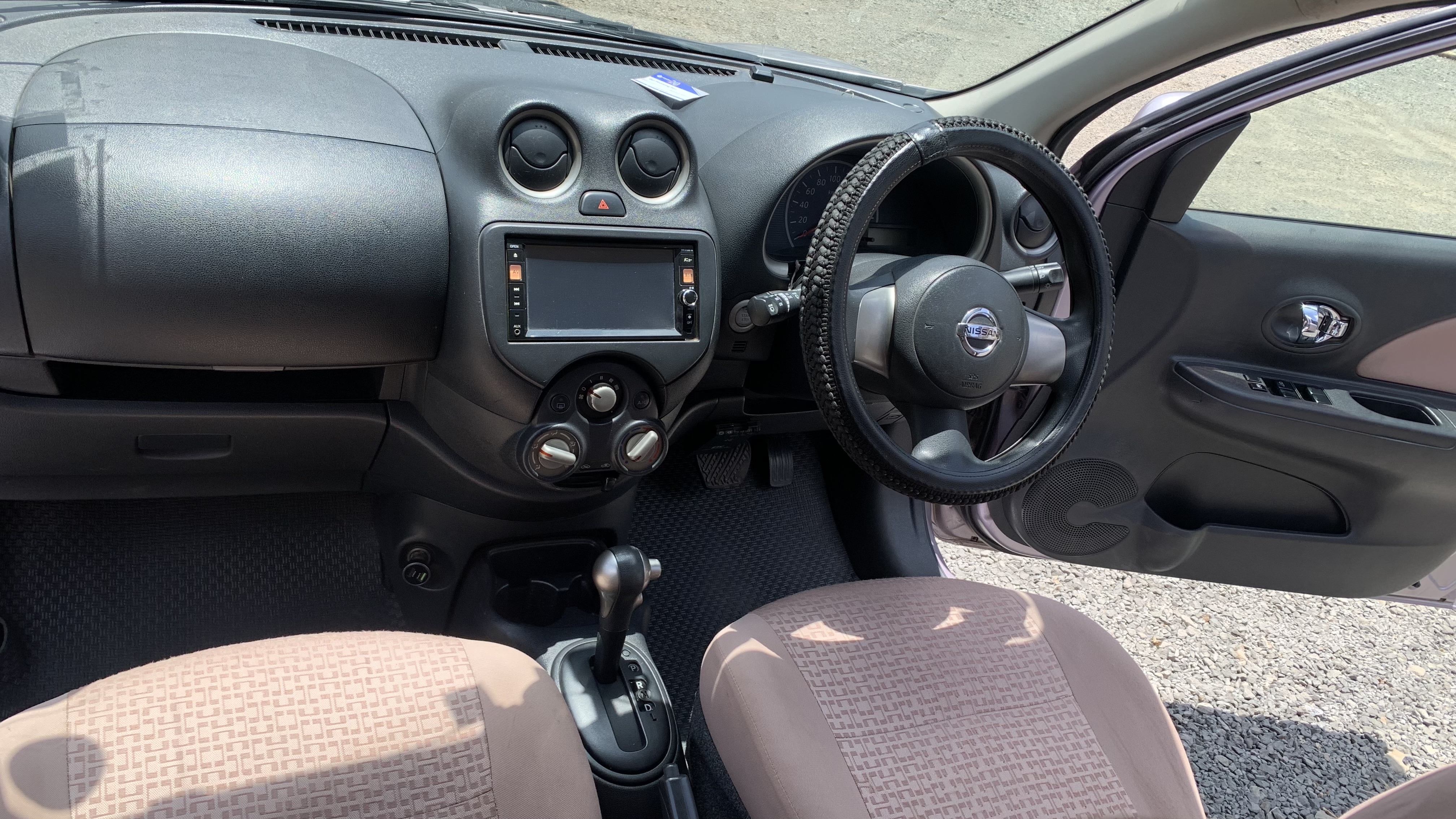 2013 Nissan March Hatchback Image images